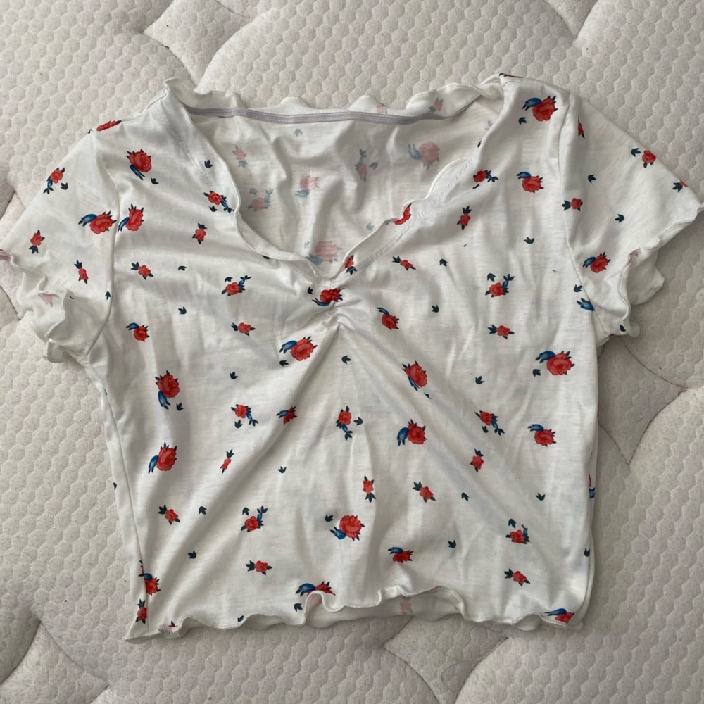 Lettuce cut crop top